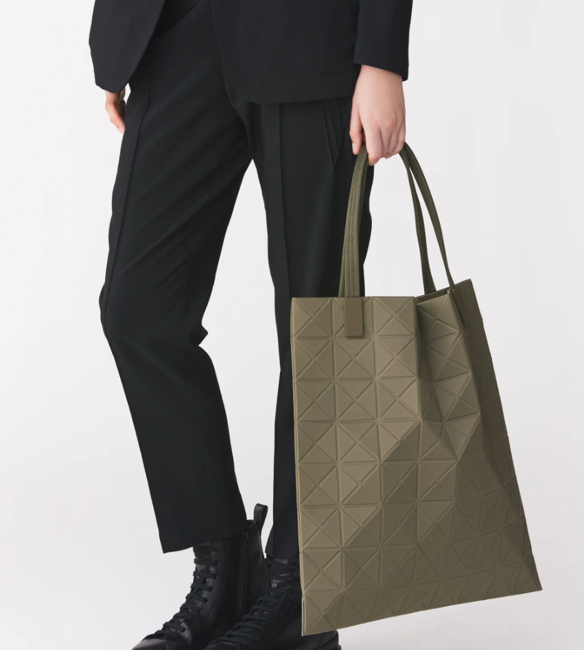 BAO BAO ISSEY MIYAKE TRACK LARGE TOTE BAG 8x8 Checkered BAO BAO ISSEY MIYAKE TRACK LARGE TOTE BAG 8x8 Checkered